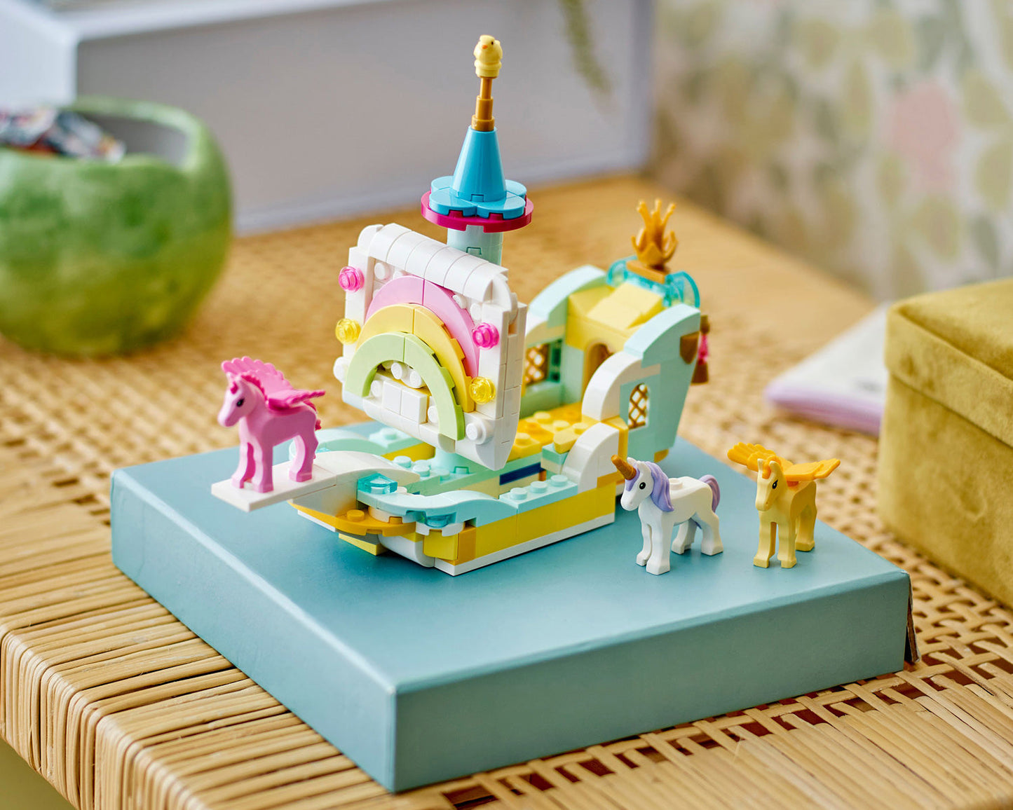 LEGO CREATOR Unicorn Castle