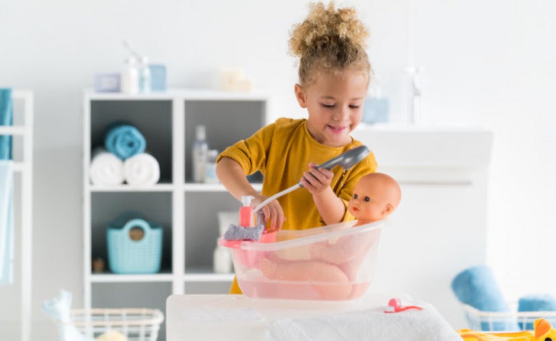 Emma Drink-And-Wet Bath Baby - Corolle