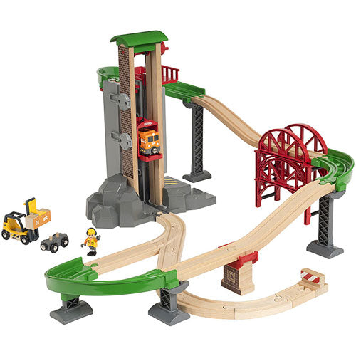 BRIO Lift & Load Warehouse Set