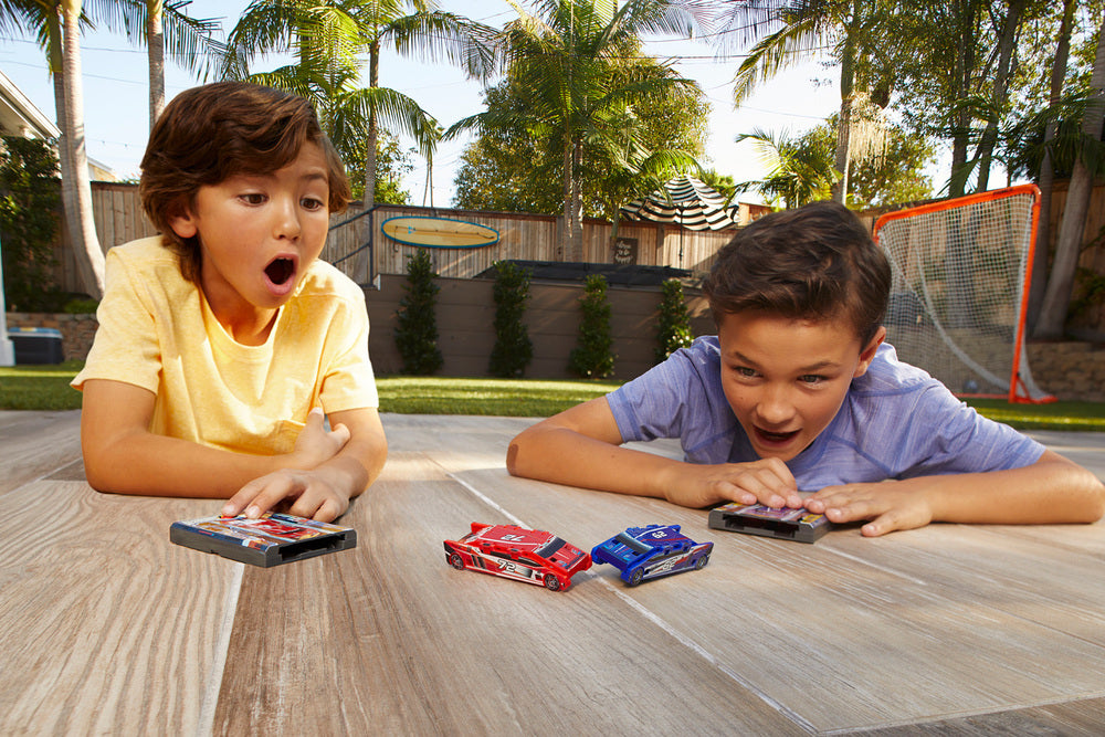 Flat 2 Fast Card Racers (Red)