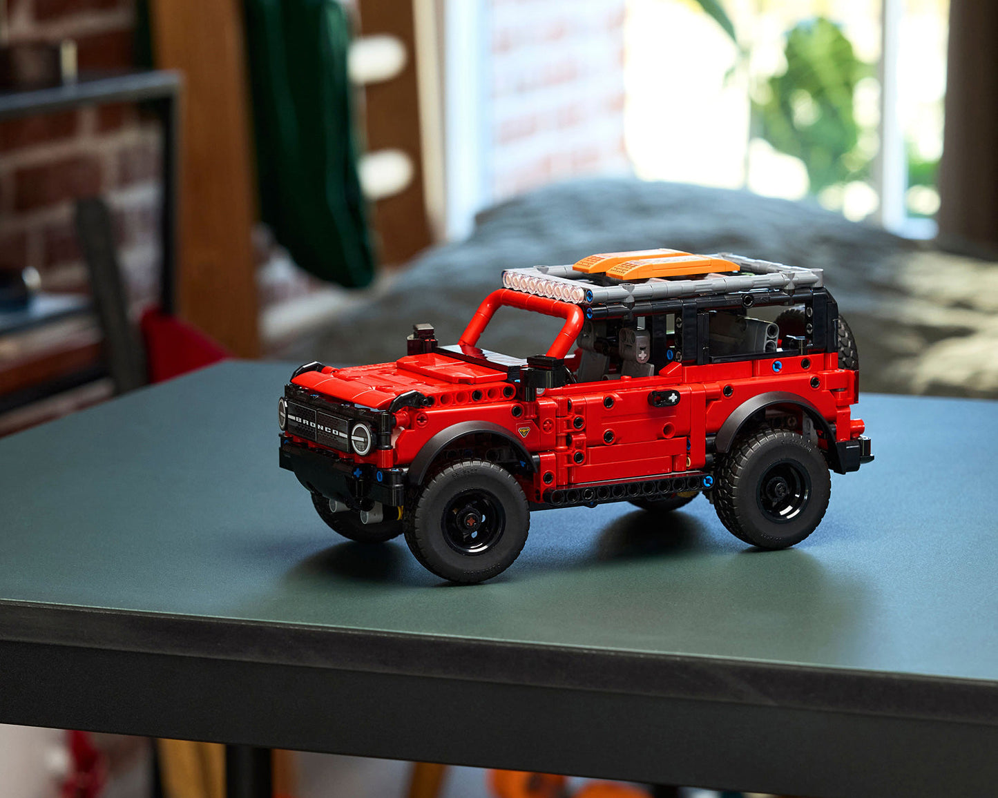 LEGO TECHNIC Ford Bronco SUV